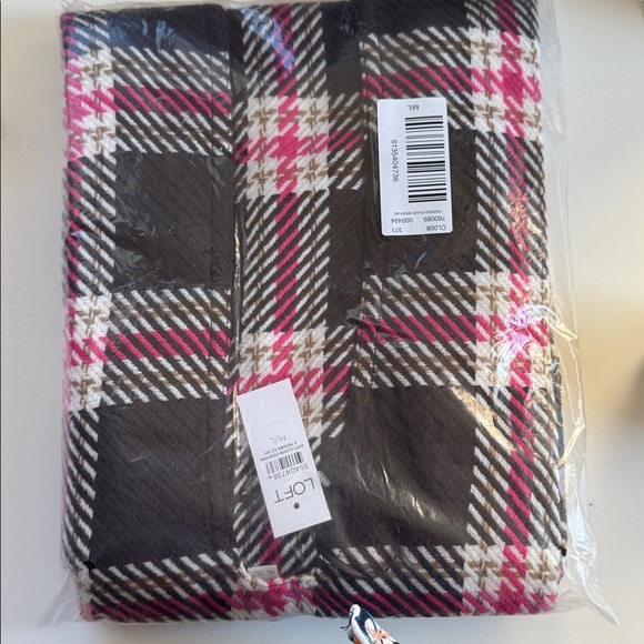 LOFT | Accessories | Loft Plaid Wrap | Poshmark Cozy Plaid Loft Wrap NWT